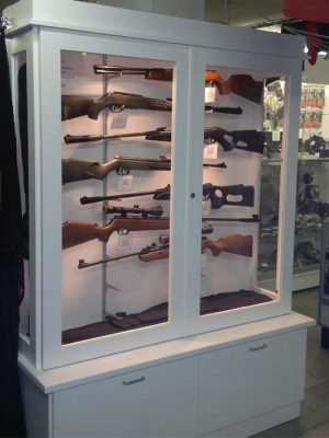 Luchtbuks-vitrinekast-01.00